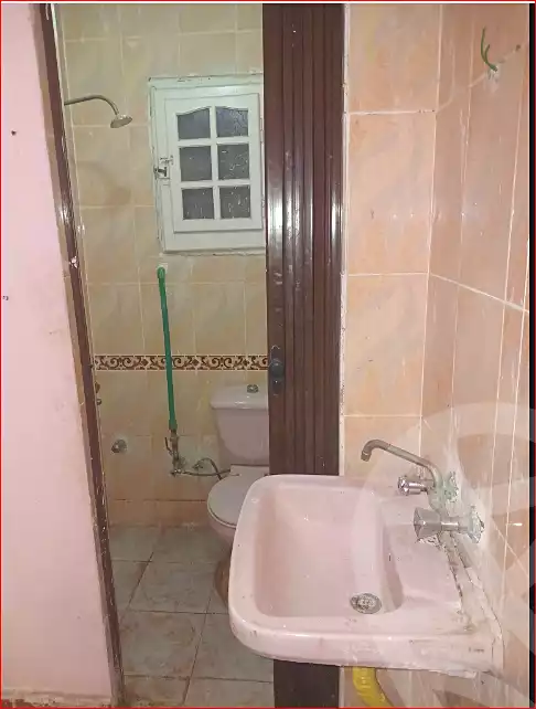 https://aqarmap.com.eg/ar/listing/6959925-for-sale-alexandria-al-agamy-el-hanouvel