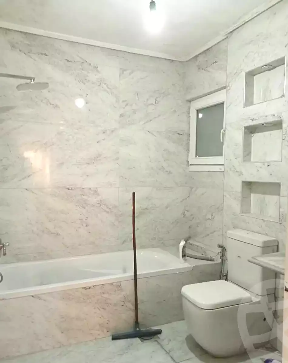 https://aqarmap.com.eg/ar/listing/6960563-for-sale-alexandria-sydy-bshr-sydy-bshr-bhry-shr-khld-bn-lwlyd