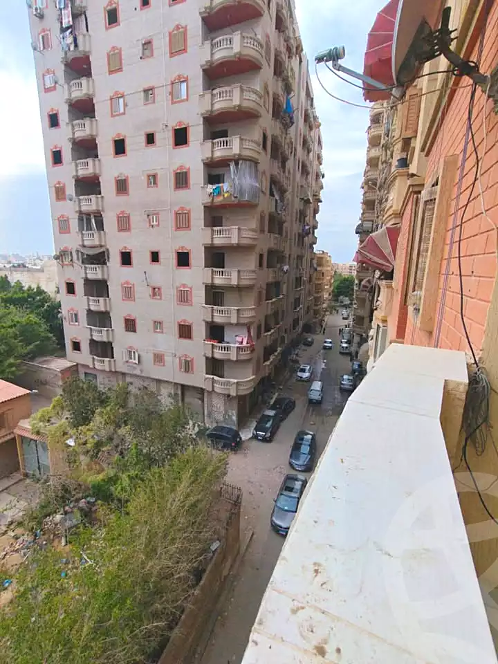 https://aqarmap.com.eg/en/listing/6960982-for-rent-alexandria-al-agamy-bw-ywsf-hosni-mubarak-st