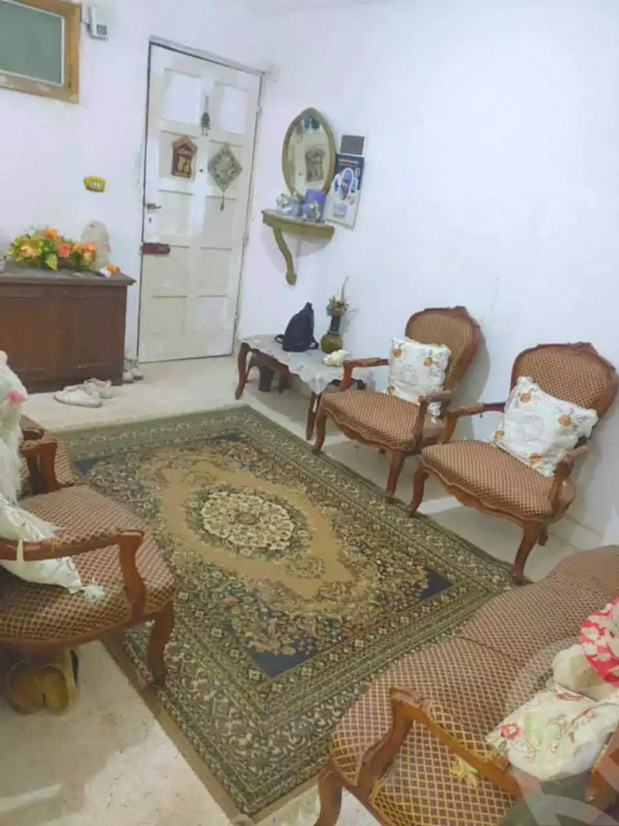 https://aqarmap.com.eg/ar/listing/6961040-for-sale-alexandria-al-agamy-bw-ywsf-hosni-mubarak-st