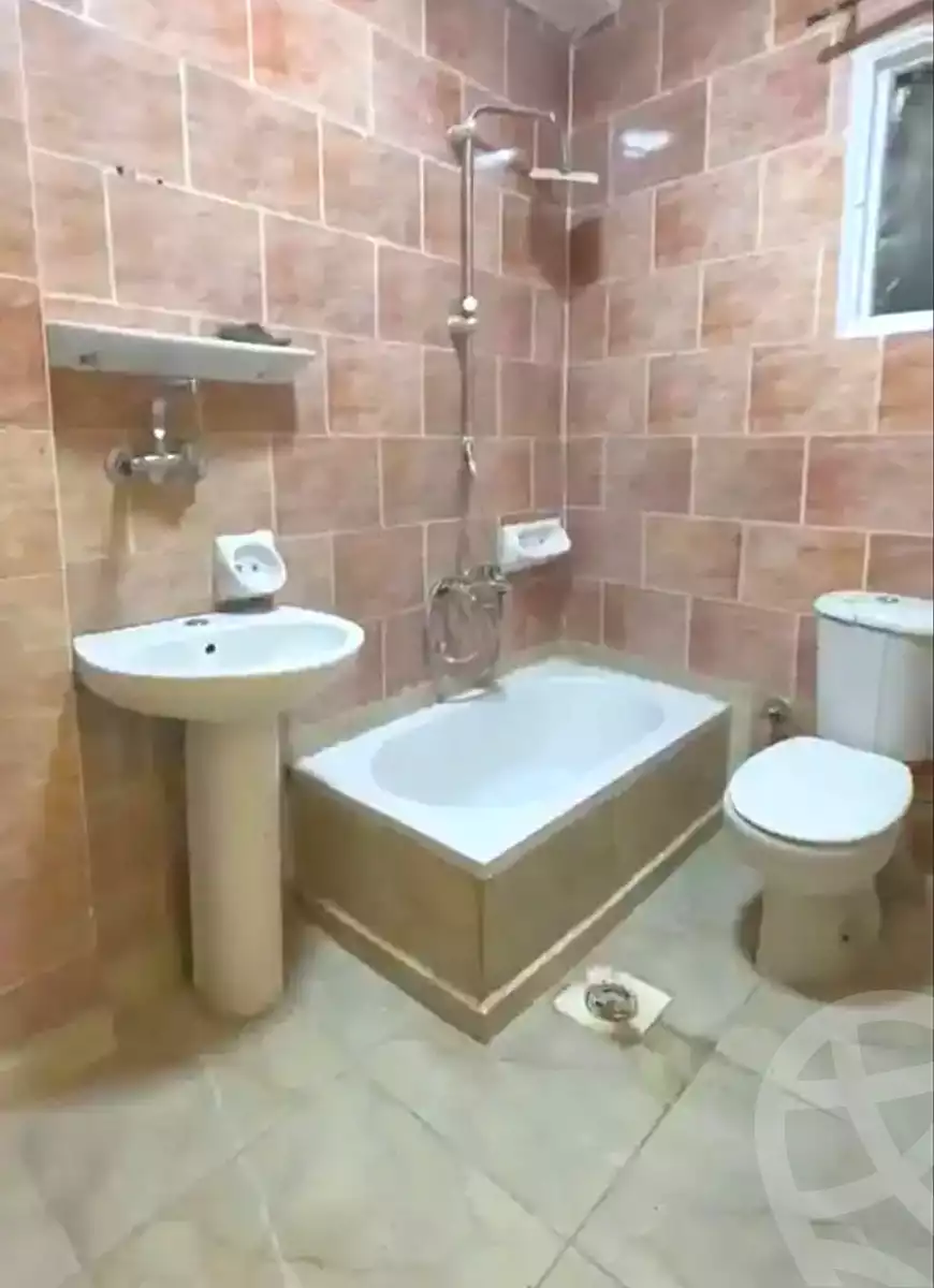 https://aqarmap.com.eg/ar/listing/6961264-for-sale-alexandria-el-asafra-shr-45