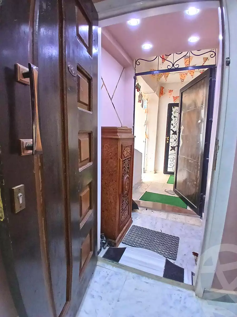 https://aqarmap.com.eg/ar/listing/6961806-for-sale-alexandria-al-agamy-el-hanouvel-radwan-st