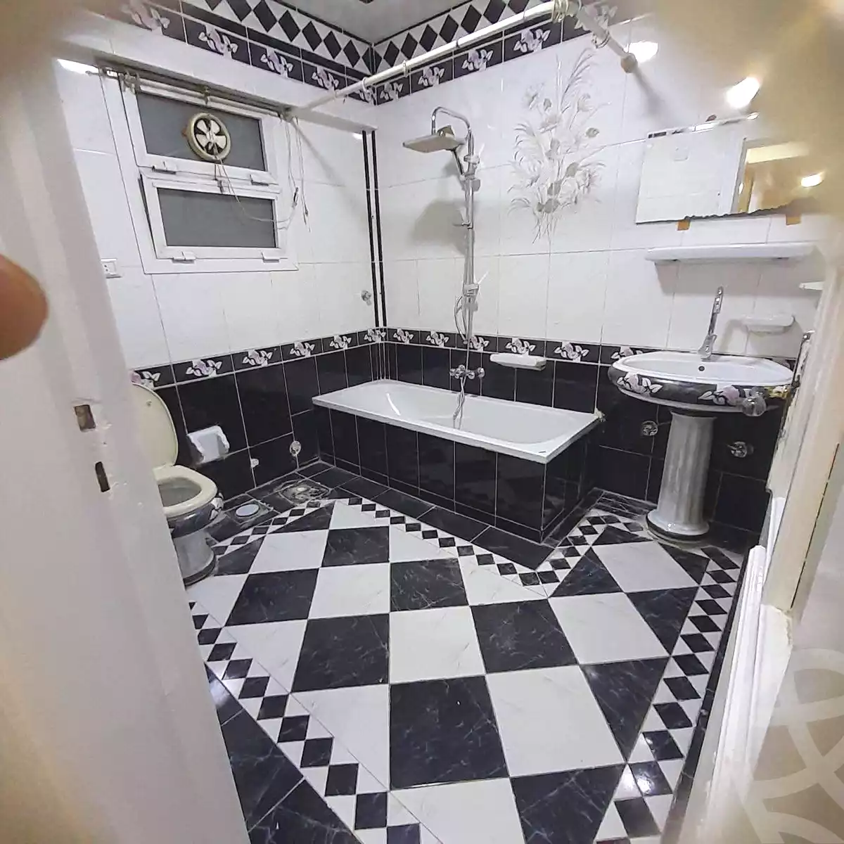 https://aqarmap.com.eg/en/listing/6962751-for-sale-alexandria-miami-ibn-moeslh-al-arman-st