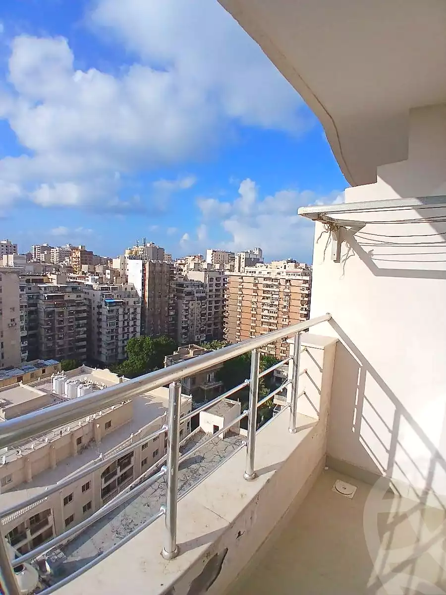 https://aqarmap.com.eg/en/listing/6963093-for-rent-alexandria-lauran