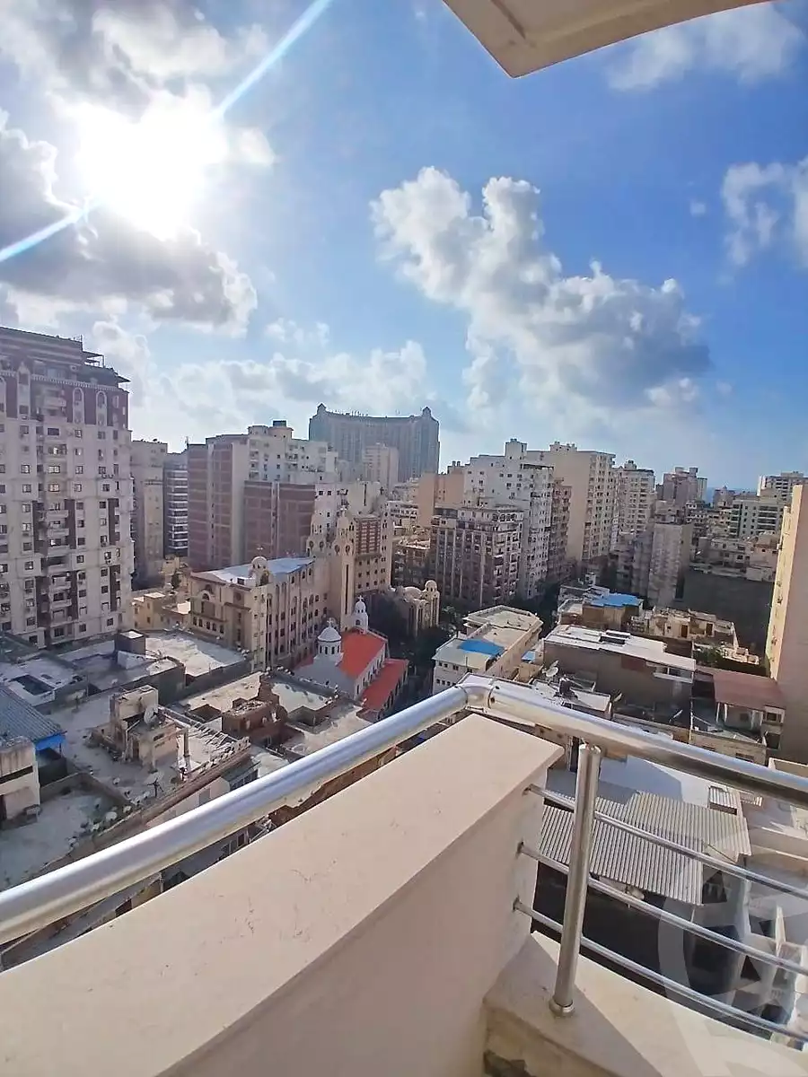 https://aqarmap.com.eg/en/listing/6963093-for-rent-alexandria-lauran