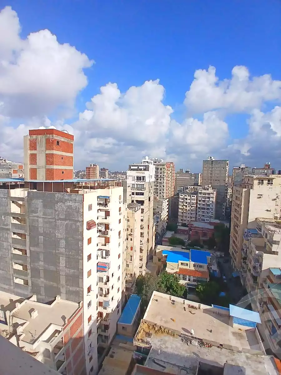 https://aqarmap.com.eg/en/listing/6963093-for-rent-alexandria-lauran