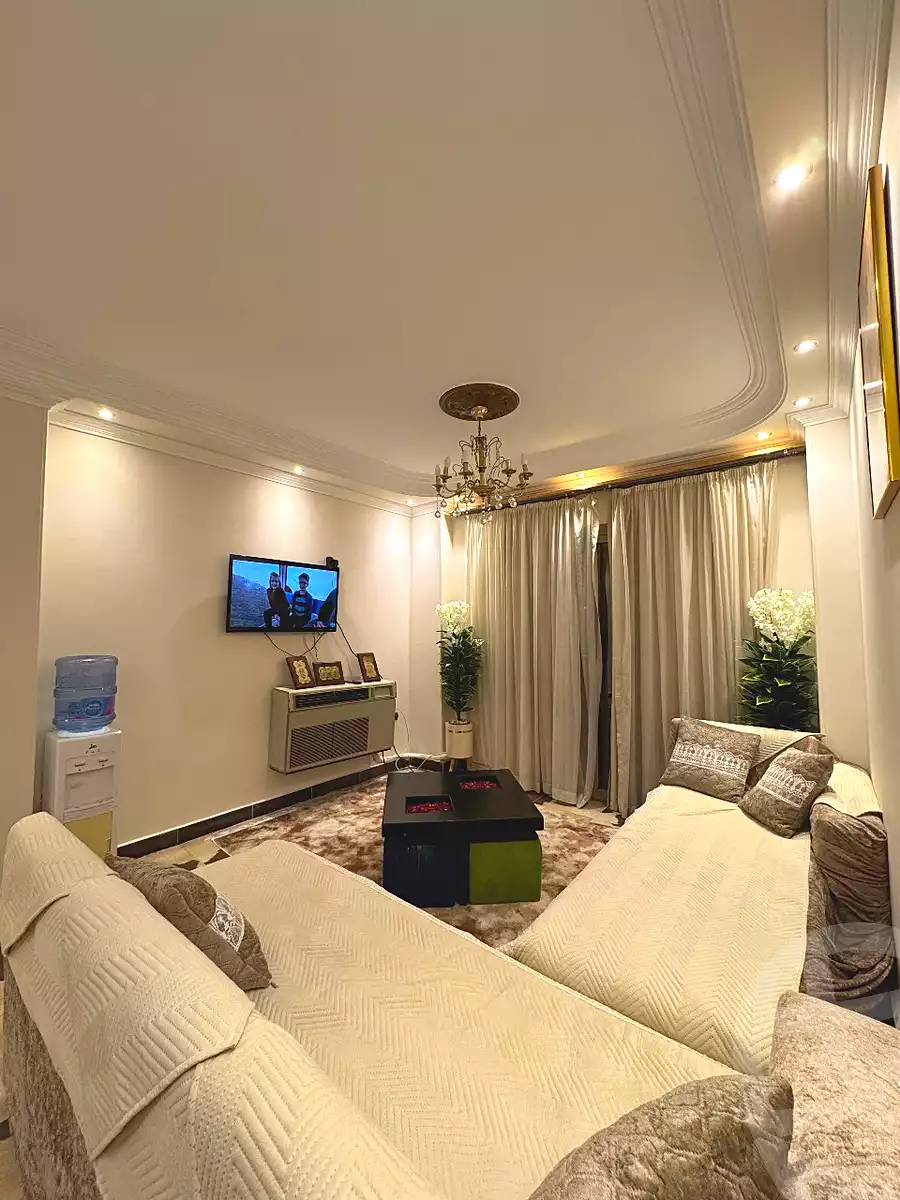 https://aqarmap.com.eg/en/listing/6963797-for-sale-cairo-new-cairo-compounds-el-ashrafia