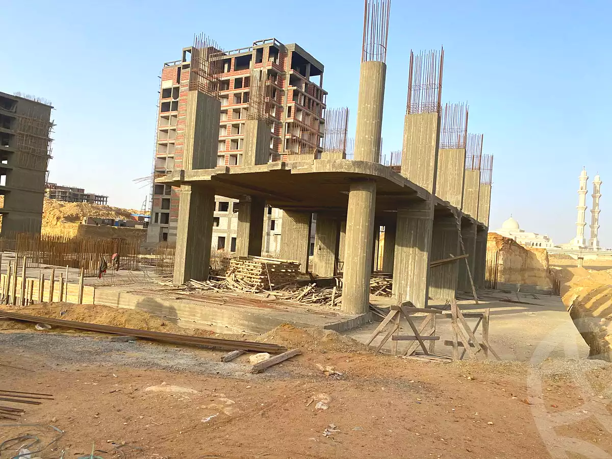 https://aqarmap.com.eg/ar/listing/6964301-for-sale-cairo-new-administrative-capital-ldwn-twn-knywn-byzns-kwmblks-dyr-msr