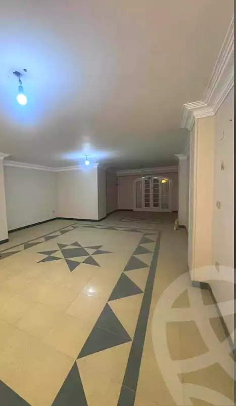 https://aqarmap.com.eg/ar/listing/6964471-for-sale-cairo-helwan-mahmoud-khater-st