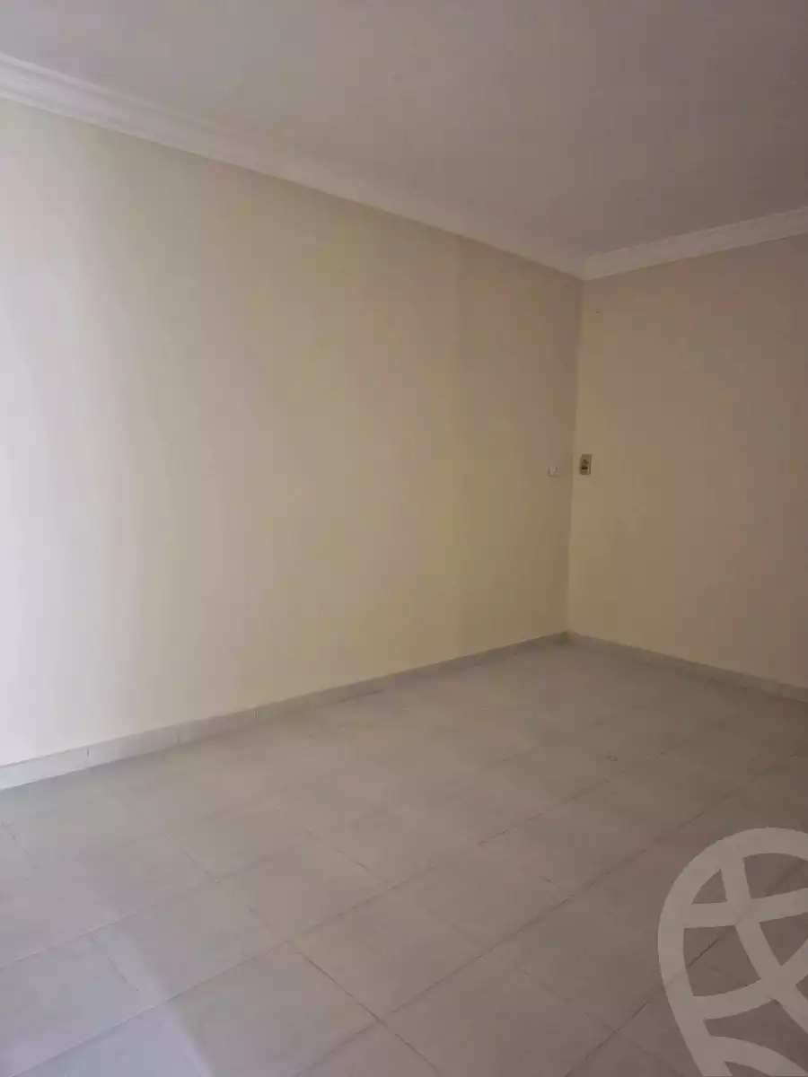 https://aqarmap.com.eg/ar/listing/6964579-for-sale-cairo-helwan-helwan-el-sharkeya-thabit-basha-st