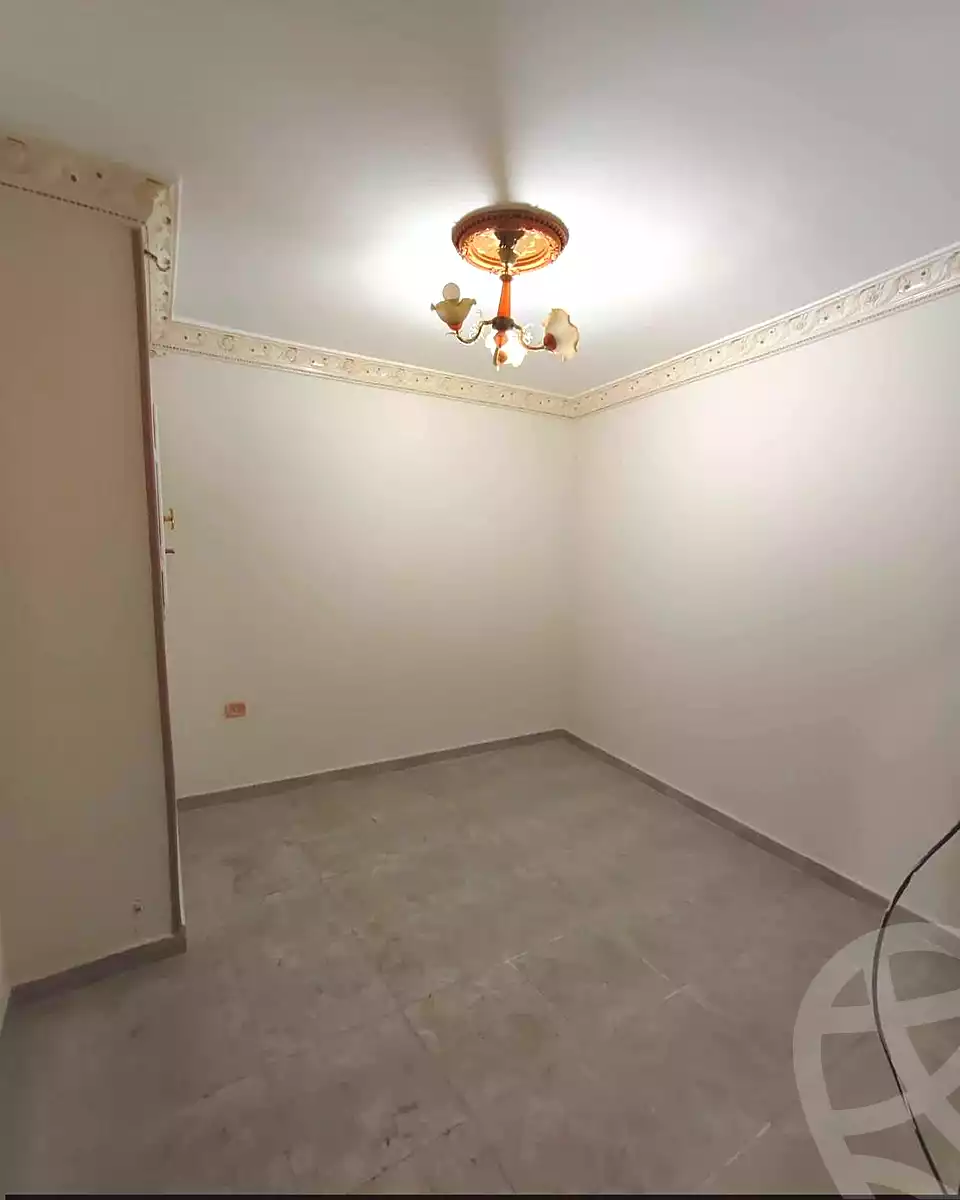 https://aqarmap.com.eg/ar/listing/6965023-for-sale-alexandria-al-agamy-lbytsh-bianchiii