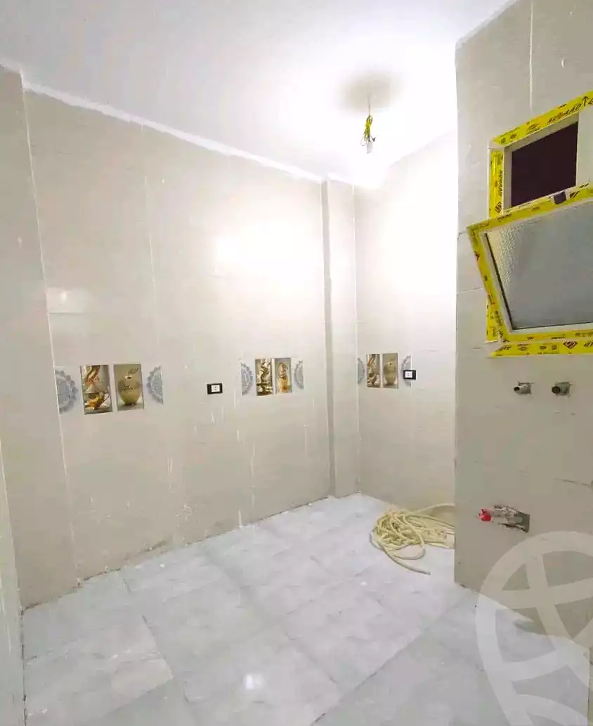 https://aqarmap.com.eg/ar/listing/6965102-for-sale-qalyubia-shubra-el-khaima-om-bayoumi