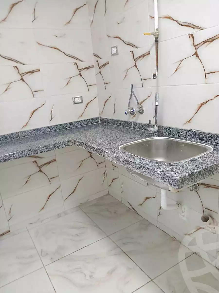 https://aqarmap.com.eg/en/listing/6965224-for-sale-alexandria-new-miami-el-quds-school-st