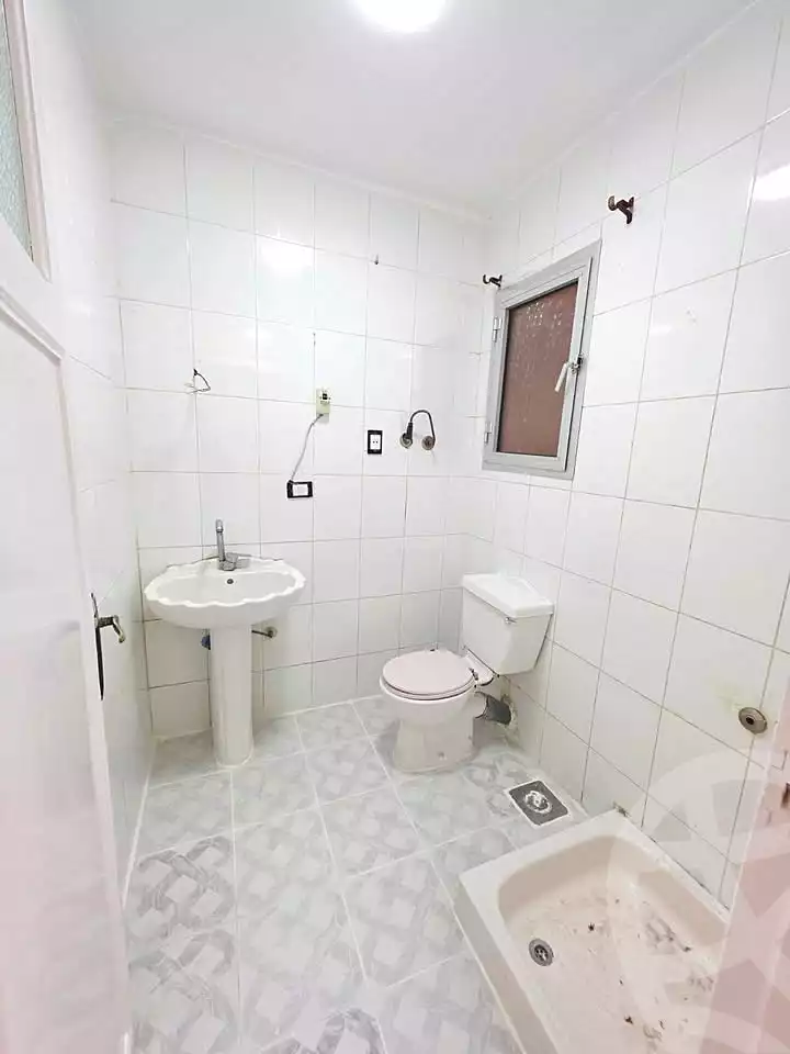 https://aqarmap.com.eg/ar/listing/6965481-for-sale-alexandria-al-agamy-shataa-el-nakheel