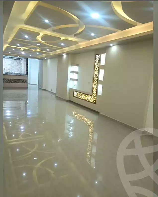 https://aqarmap.com.eg/ar/listing/6965689-for-rent-alexandria-ganaklis