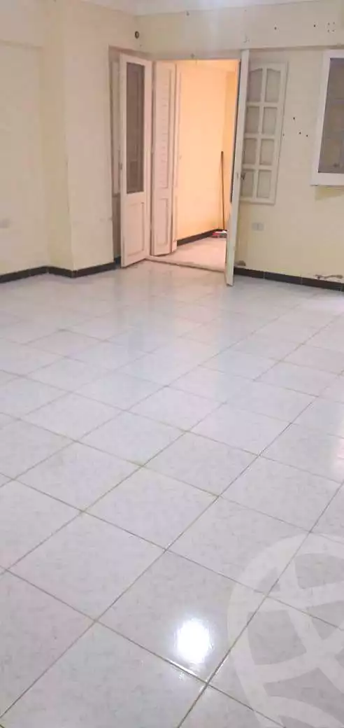 https://aqarmap.com.eg/ar/listing/6965859-for-sale-alexandria-al-agamy-el-hanouvel-el-warsha-st