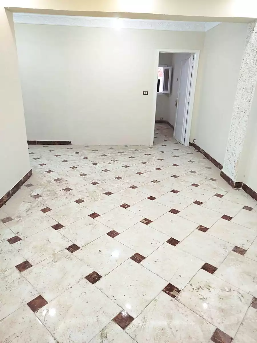 https://aqarmap.com.eg/ar/listing/6966132-for-sale-alexandria-al-agamy-el-hanouvel-el-kholafaa-el-rashdeen-st