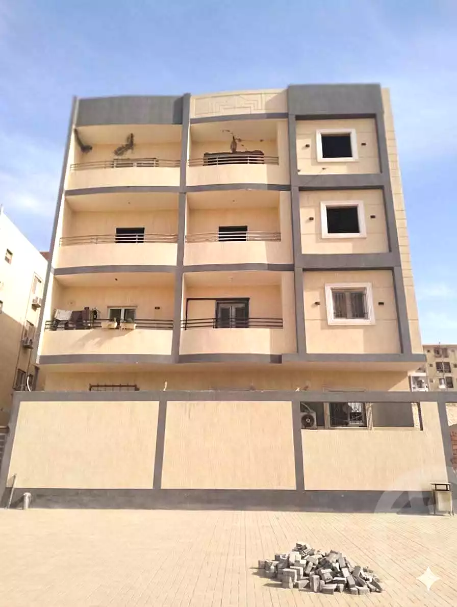 https://aqarmap.com.eg/en/listing/6966784-for-sale-cairo-15th-of-may-mjwr-23