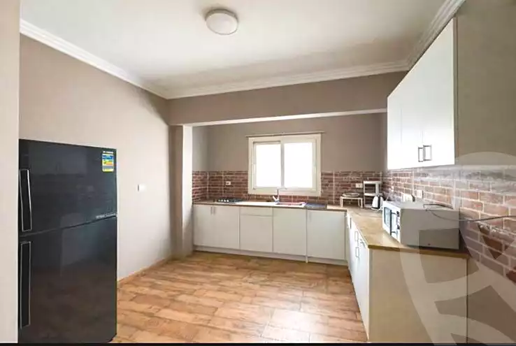 https://aqarmap.com.eg/ar/listing/6967149-for-sale-cairo-new-cairo-first-settlement-mhwr-mstfy-kml