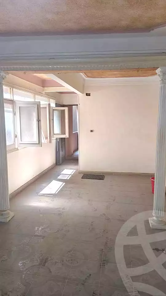 https://aqarmap.com.eg/ar/listing/6965353-for-sale-alexandria-ganaklis-shr-mrtdy-bsh