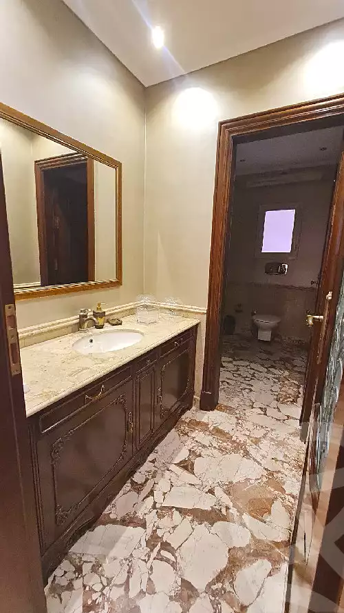 https://aqarmap.com.eg/ar/listing/6967563-for-sale-alexandria-kafr-abdo-sant-square-st