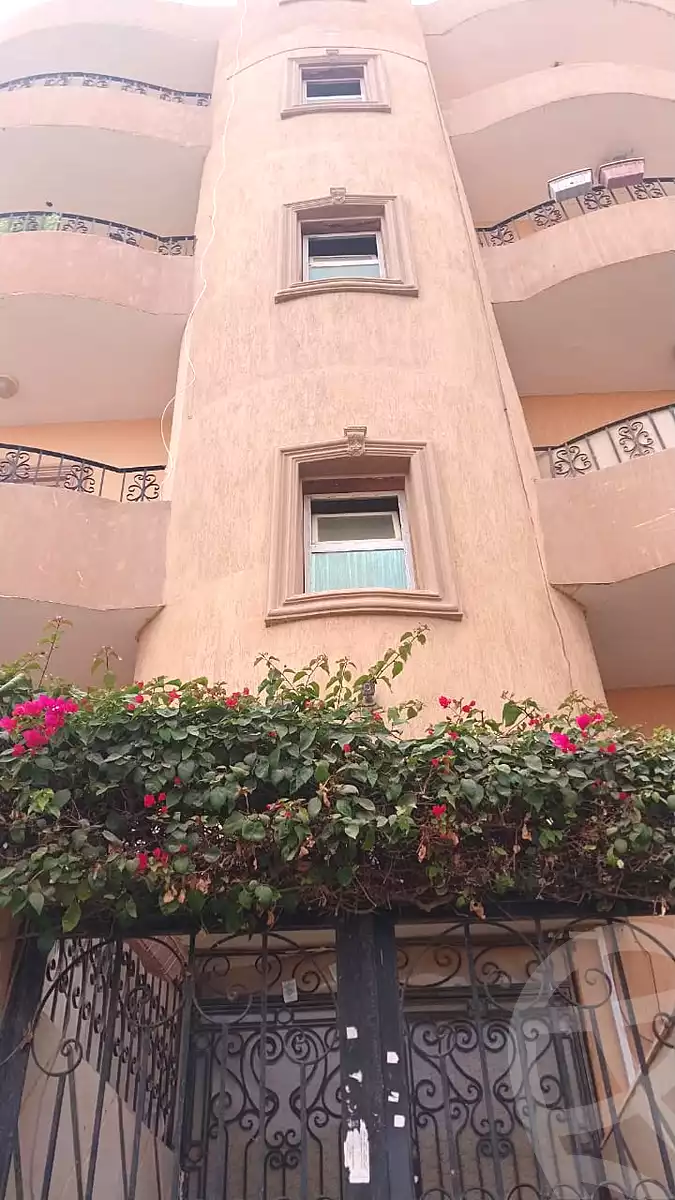 https://aqarmap.com.eg/ar/listing/6755725-for-sale-cairo-el-sheikh-zayed-city-el-hay-el-hady-ashaer-area-1-street-16