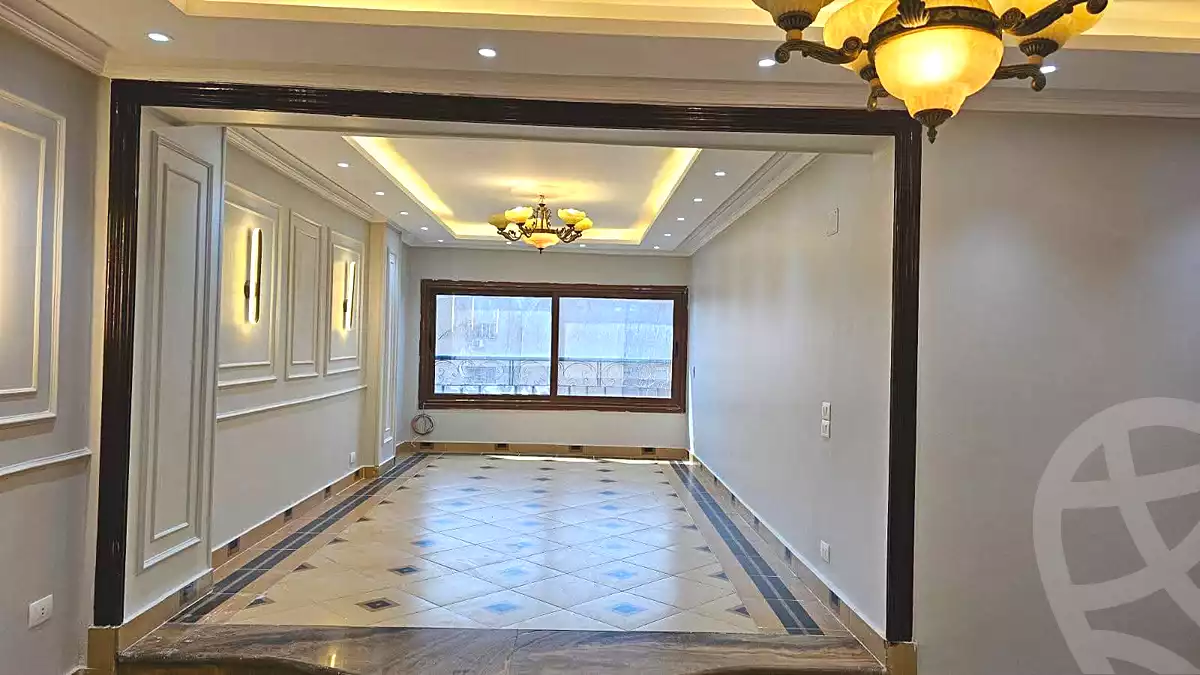 https://aqarmap.com.eg/ar/listing/6968260-for-sale-cairo-helwan-ahmed-enci-st