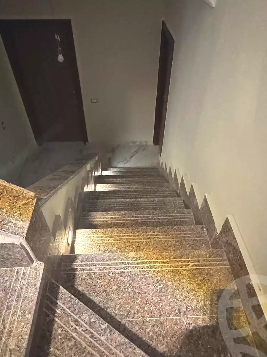 https://aqarmap.com.eg/ar/listing/6969112-for-sale-cairo-el-shorouk-lmntq-lwl-neighbourhood-1