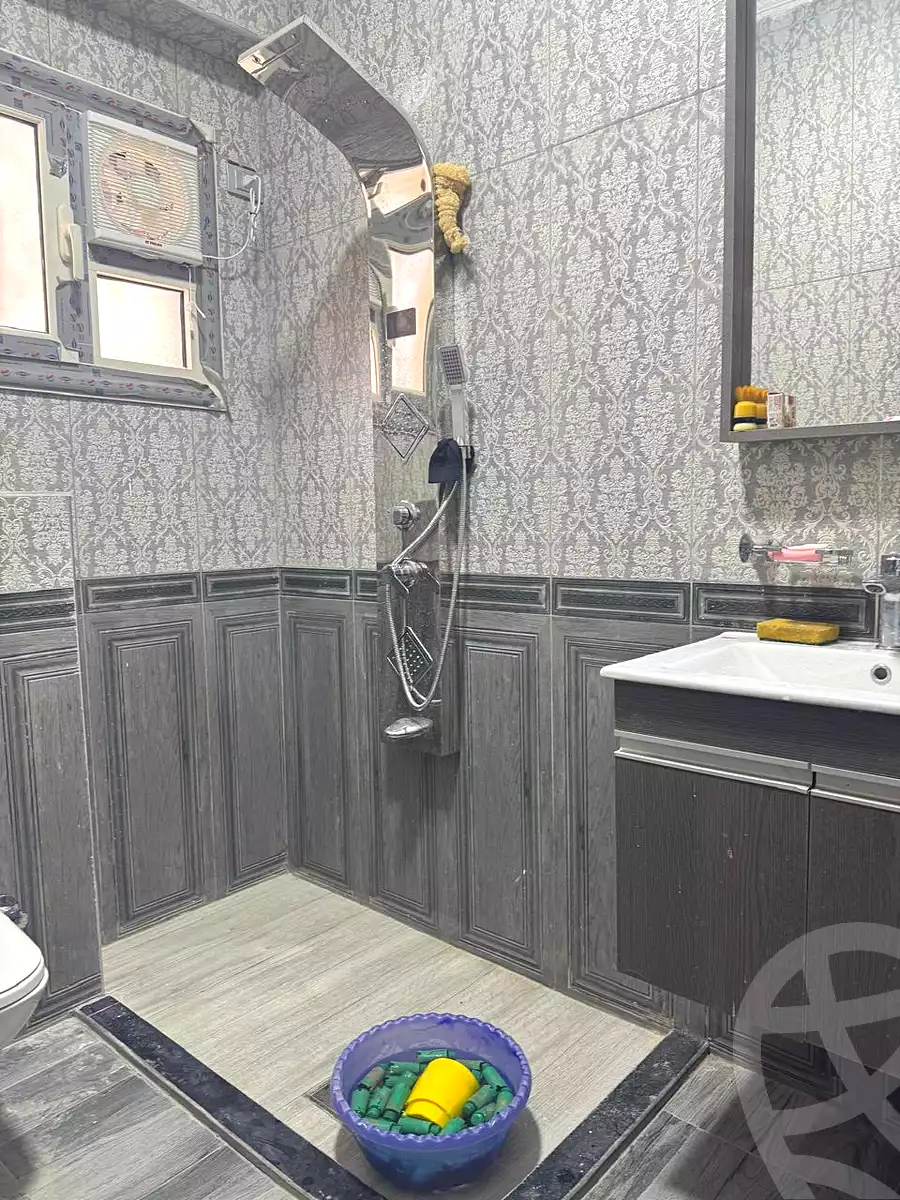 https://aqarmap.com.eg/ar/listing/6969112-for-sale-cairo-el-shorouk-lmntq-lwl-neighbourhood-1
