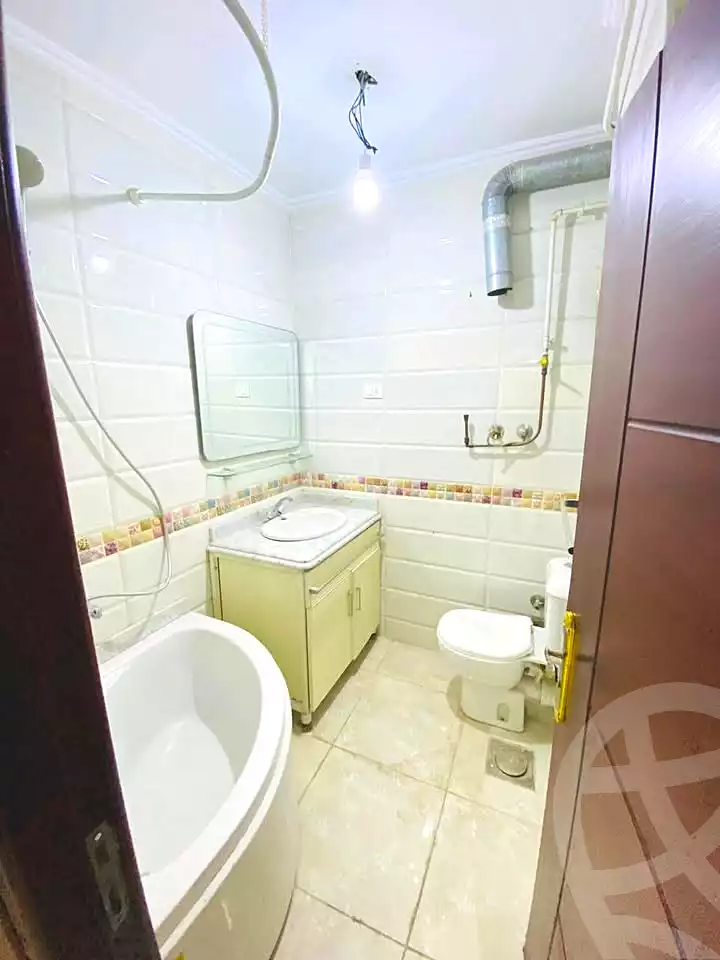 https://aqarmap.com.eg/ar/listing/6969843-for-sale-alexandria-el-mandara-alex-el-mandara-bahri-sidi-kamal-st