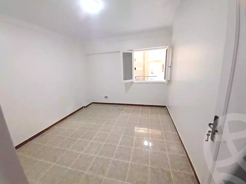 https://aqarmap.com.eg/en/listing/6969883-for-sale-alexandria-al-agamy-shataa-el-nakheel