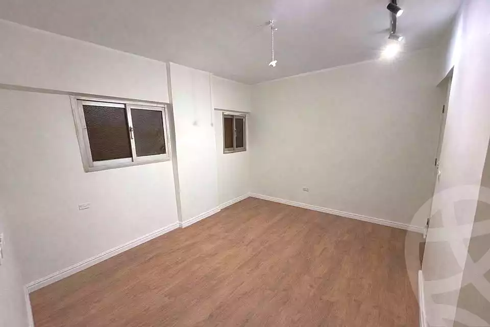 https://aqarmap.com.eg/ar/listing/6970099-for-sale-cairo-faisal-shareaa-el-malek-fasel