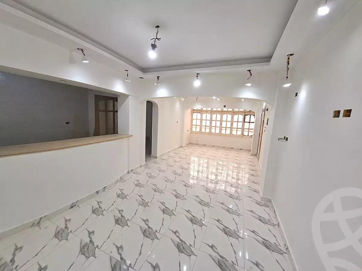 https://aqarmap.com.eg/ar/listing/6970113-for-sale-cairo-15th-of-may-mjwr-31