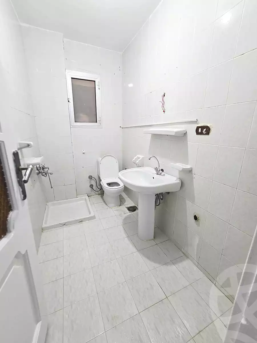 https://aqarmap.com.eg/ar/listing/6970657-for-sale-alexandria-al-agamy-shataa-el-nakheel