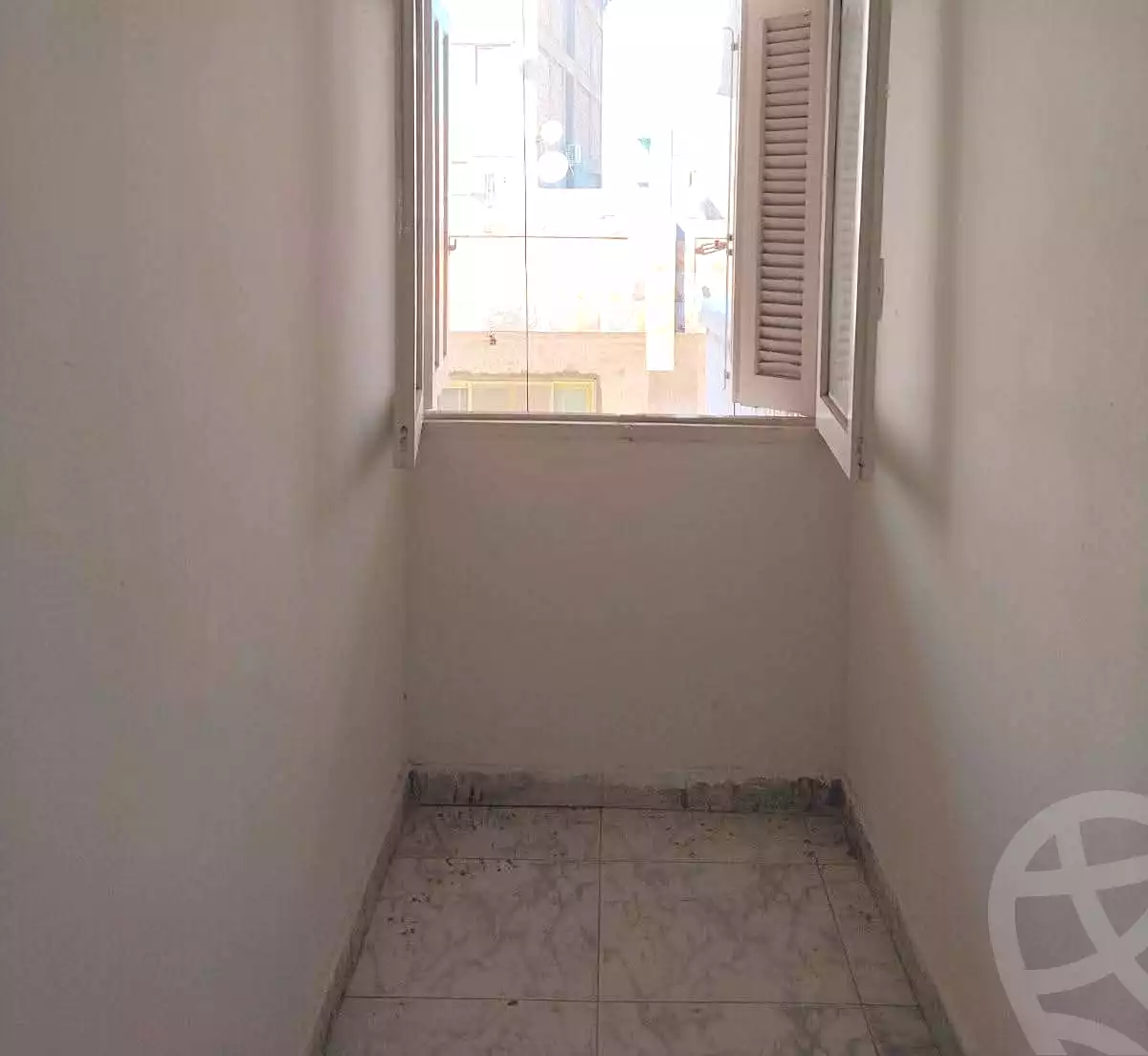 https://aqarmap.com.eg/ar/listing/6970669-for-rent-alexandria-al-agamy-lbytsh-princess-st