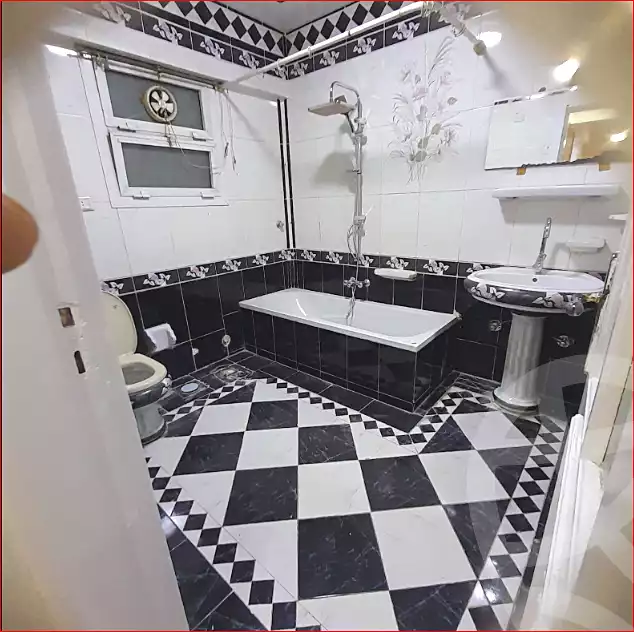 https://aqarmap.com.eg/en/listing/6971237-for-sale-alexandria-miami-shr-jml-bd-lnsr