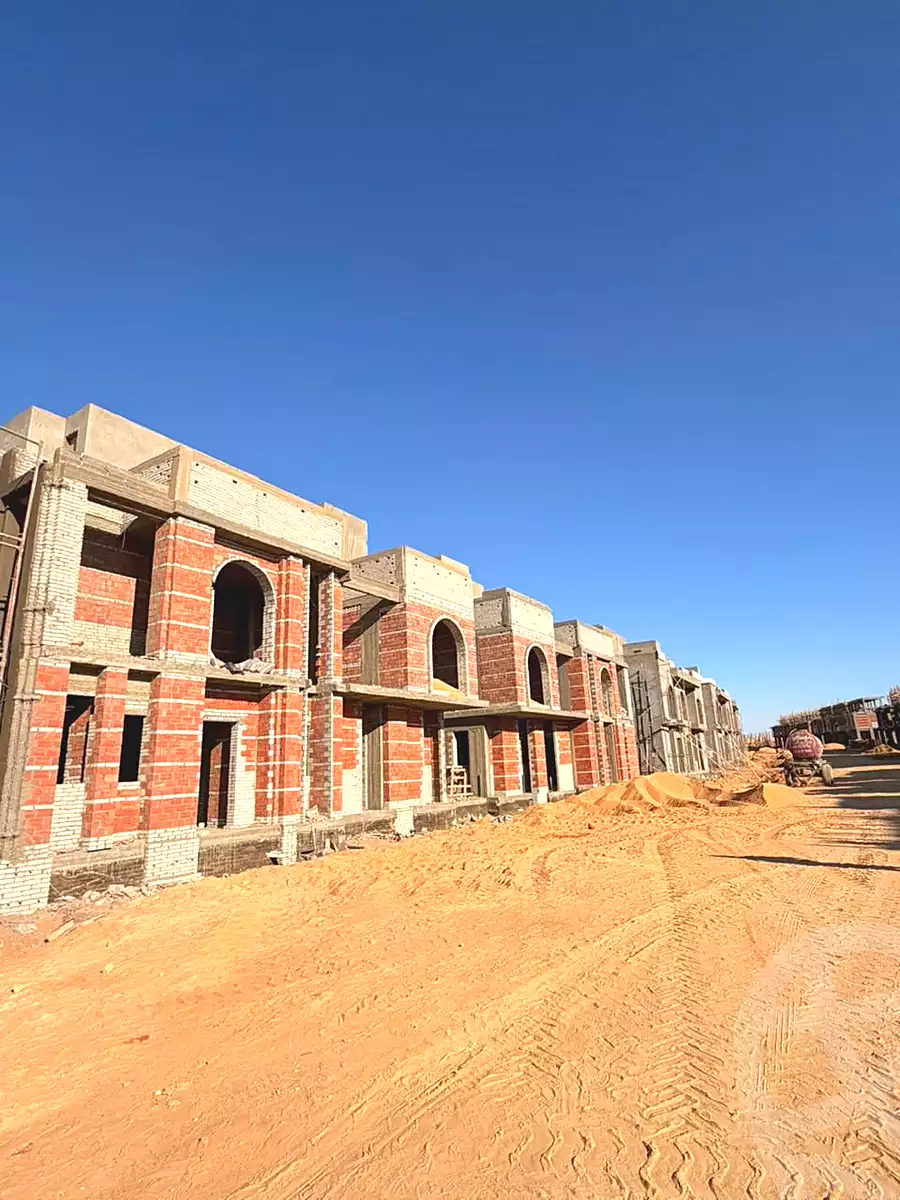 https://aqarmap.com.eg/ar/listing/6971290-for-sale-cairo-new-cairo-compounds-zyd-yst