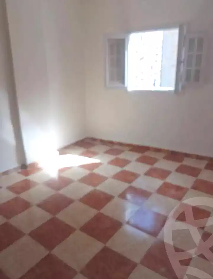 https://aqarmap.com.eg/en/listing/6971835-for-sale-alexandria-sydy-bshr-sydy-bshr-qbly-street-30