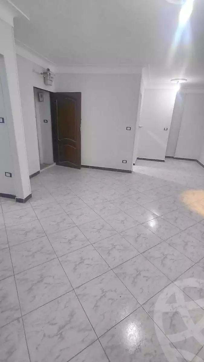 https://aqarmap.com.eg/ar/listing/6971884-for-sale-alexandria-sydy-bshr-sydy-bshr-bhry