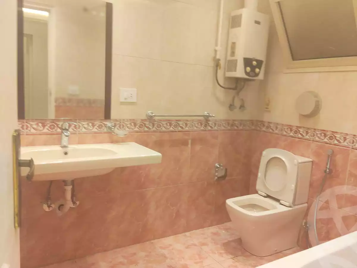 https://aqarmap.com.eg/ar/listing/6972637-for-rent-cairo-heliopolis-sheraton-morabaa-el-wozaraa