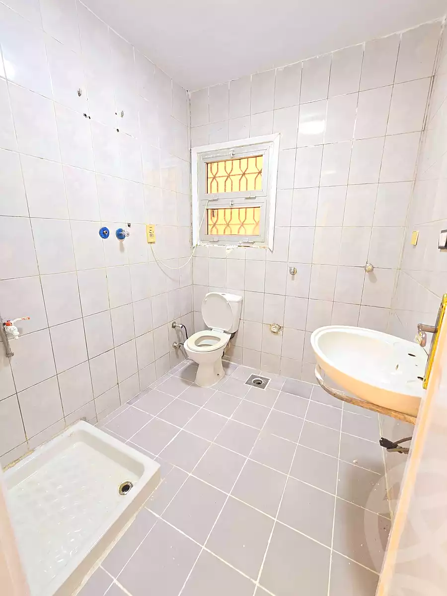 https://aqarmap.com.eg/ar/listing/6972681-for-sale-alexandria-al-agamy-shataa-el-nakheel-no-6-st