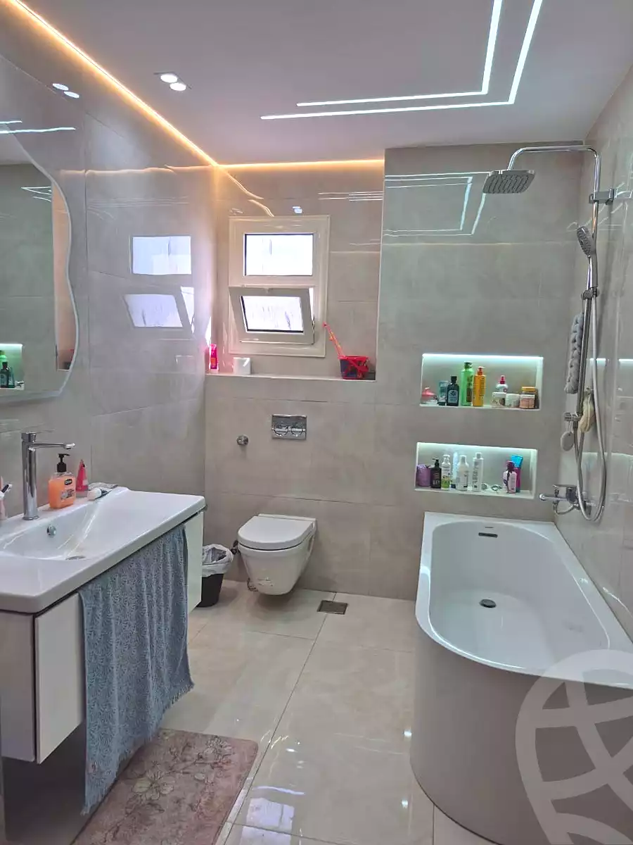 https://aqarmap.com.eg/ar/listing/6973104-for-sale-cairo-el-shorouk-lmntq-lthlth-neighbourhood-1