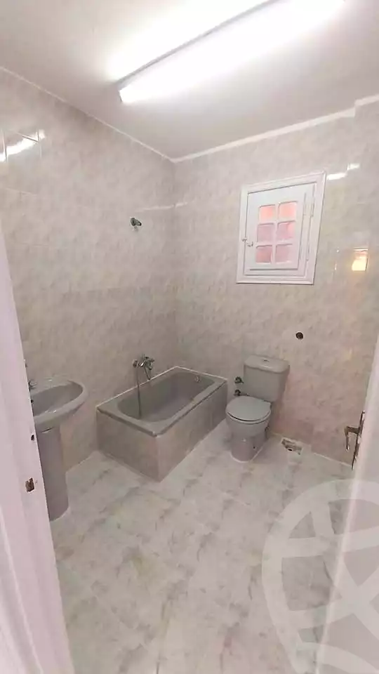 https://aqarmap.com.eg/ar/listing/6974284-for-sale-alexandria-al-agamy-shataa-el-nakheel