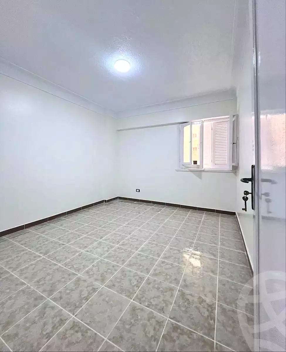 https://aqarmap.com.eg/ar/listing/6974803-for-sale-alexandria-al-agamy-shataa-el-nakheel