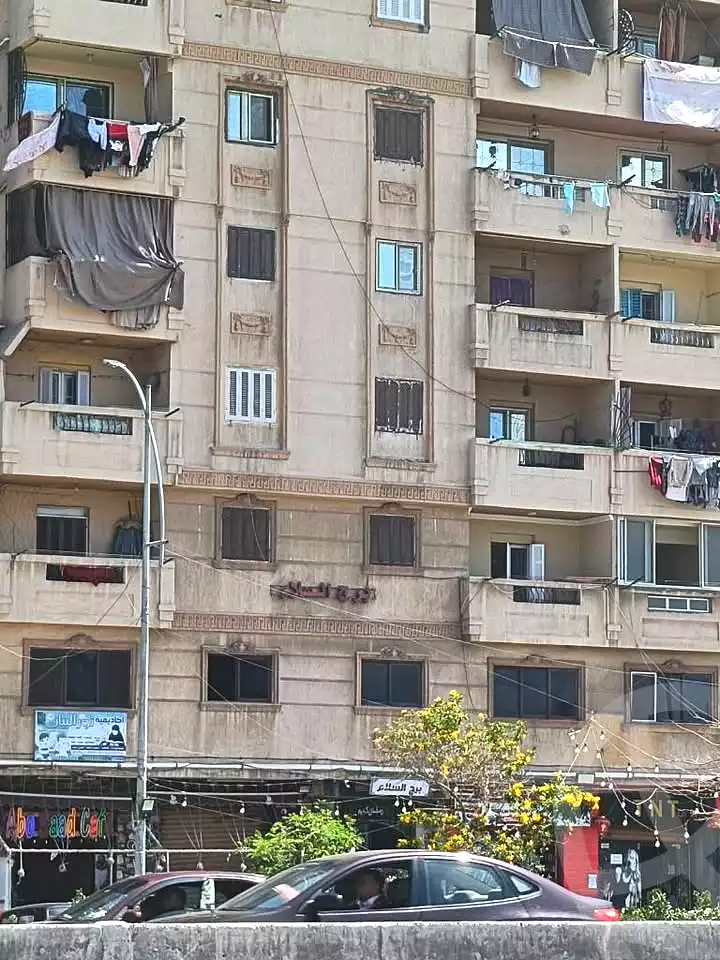 https://aqarmap.com.eg/ar/listing/6974834-for-sale-alexandria-alhadara-new-el-hadra