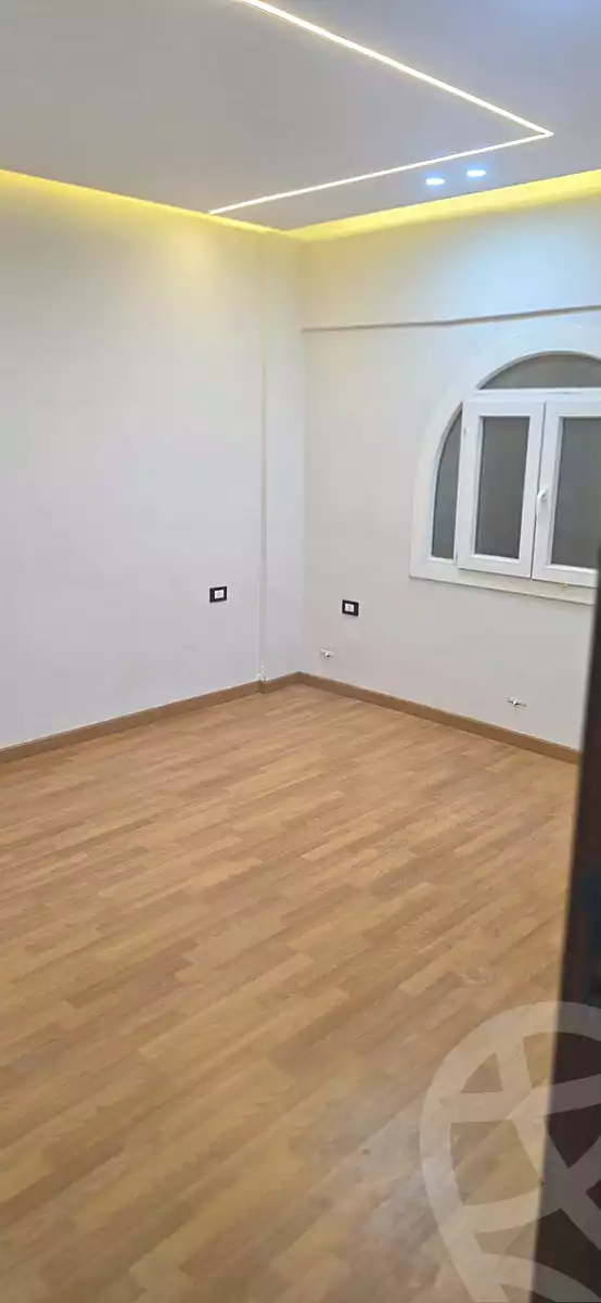 https://aqarmap.com.eg/ar/listing/6974852-for-rent-cairo-new-cairo-gharb-arabila-selim-st