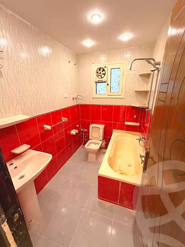 https://aqarmap.com.eg/en/listing/6974991-for-sale-alexandria-el-asafra-hasan-kamel-st