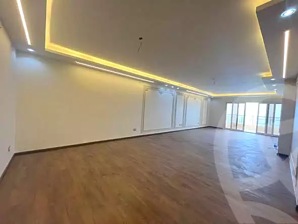 https://aqarmap.com.eg/en/listing/6975046-for-sale-alexandria-camp-cesar