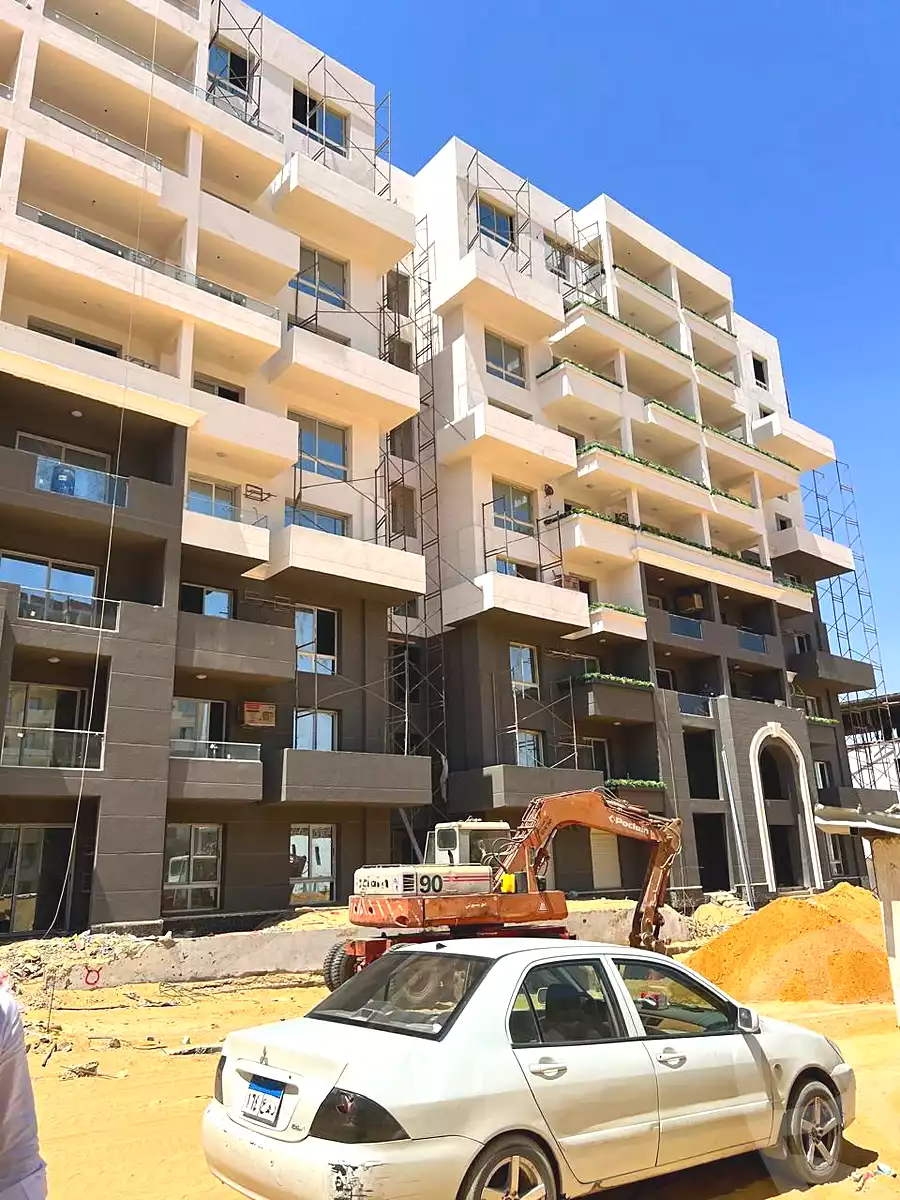 https://aqarmap.com.eg/en/listing/6975399-for-sale-cairo-new-administrative-capital-r8-de-joya-4-compound-taj-misr