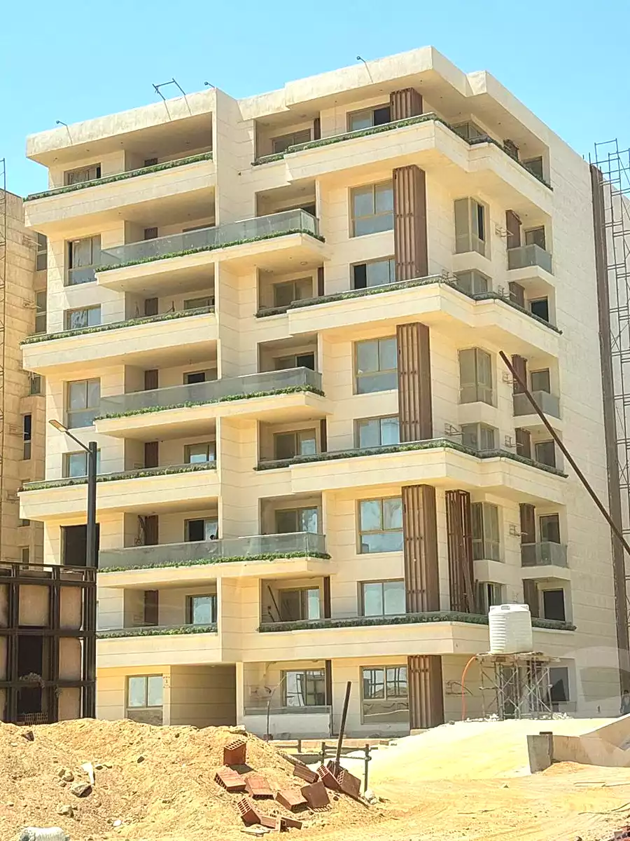 https://aqarmap.com.eg/ar/listing/6975442-for-sale-cairo-new-administrative-capital-r8-de-joya-4-compound-taj-misr